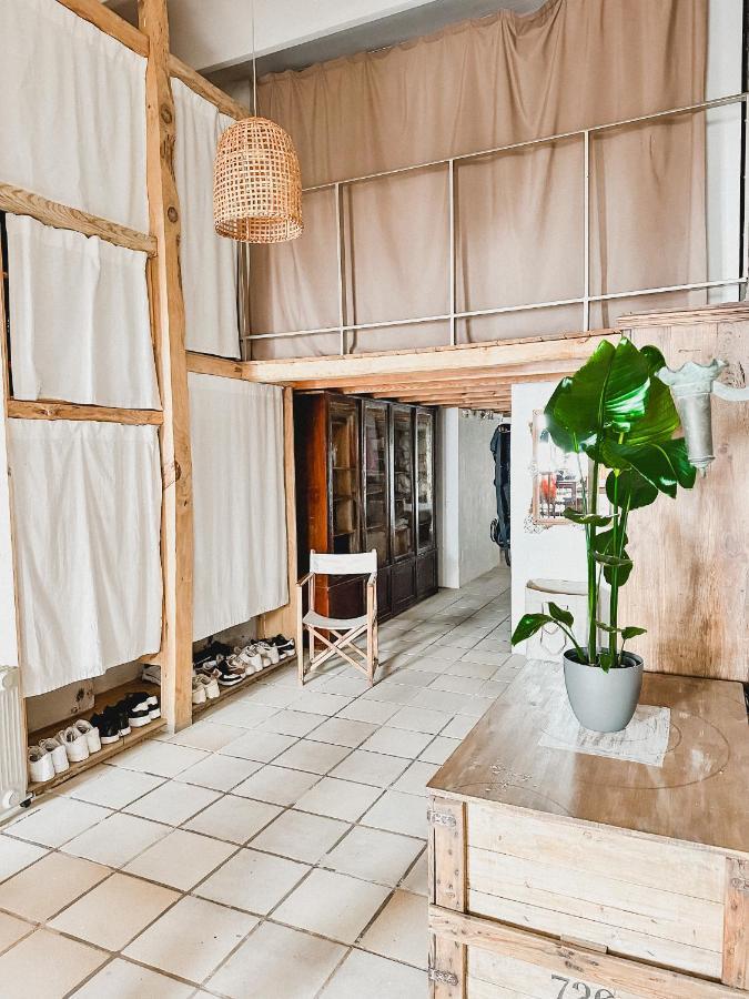 برشلونة Habitacion Privada, Casa Compartida Con Pareja Private Room, Shared House With A Couple المظهر الخارجي الصورة
