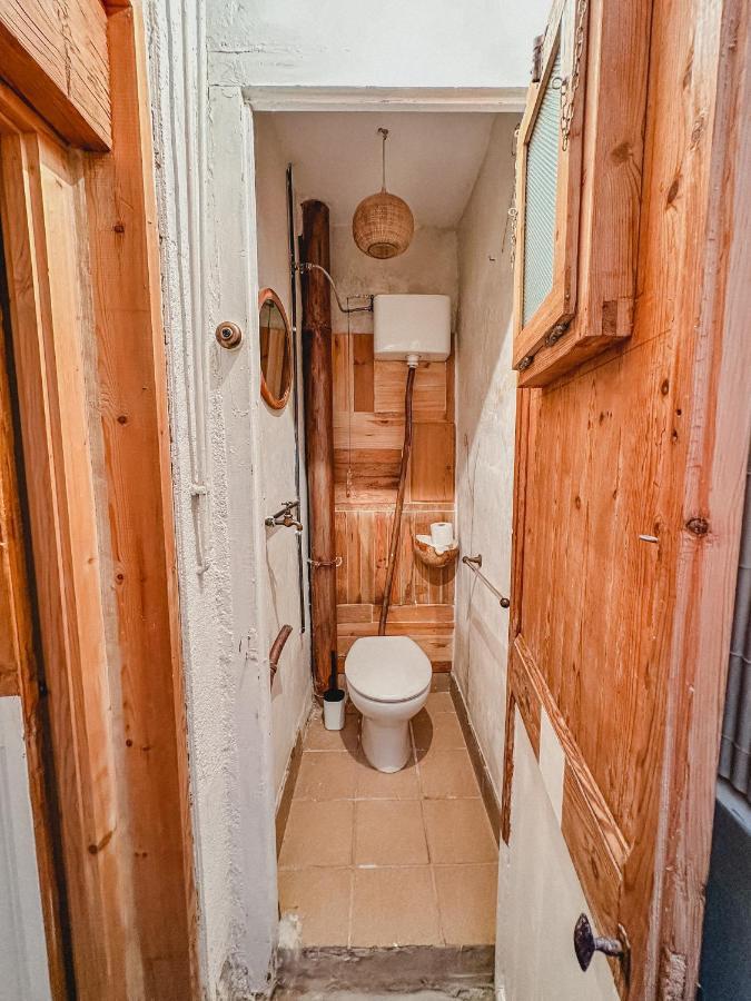 برشلونة Habitacion Privada, Casa Compartida Con Pareja Private Room, Shared House With A Couple المظهر الخارجي الصورة