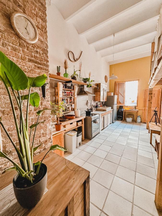 برشلونة Habitacion Privada, Casa Compartida Con Pareja Private Room, Shared House With A Couple المظهر الخارجي الصورة